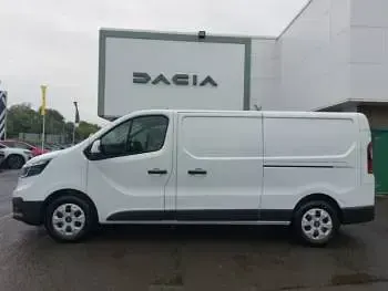 New Renault Trafic 2026 White MPV