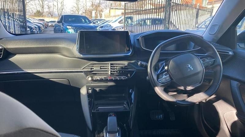 Used Peugeot e-2008 Allure Premium 98 kW (134 HP) 2021 Black SUV