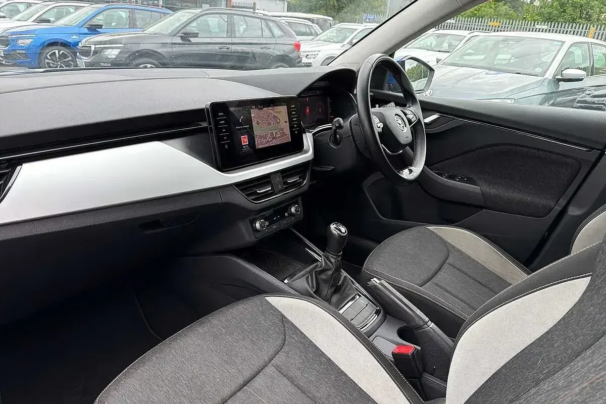 Used Skoda Kamiq SE L 108 HP (79 kW) 2021 Blue SUV