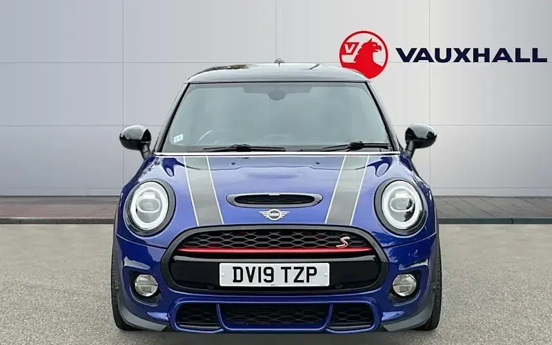 Used Mini Cooper S Sport 192 HP (141 kW) 2019 Blue Hatchback