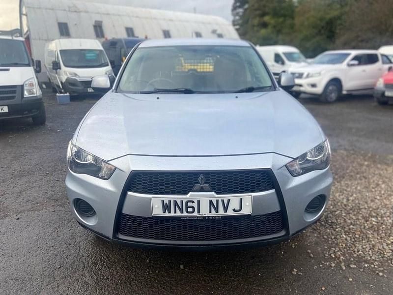 Used Mitsubishi Outlander 175 HP (128 kW) 2011 Silver SUV