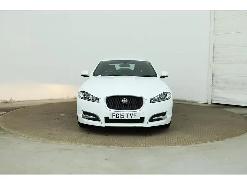 Used Jaguar XF R-Sport 163 HP (119 kW) 2015 White Sedan
