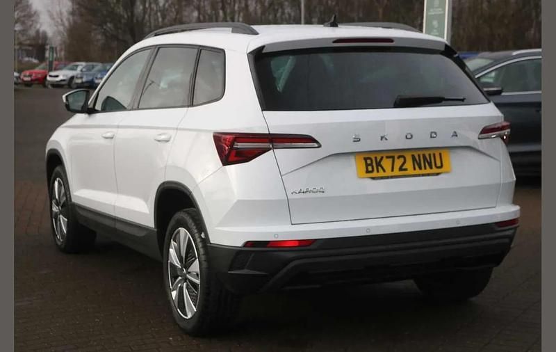 Used Skoda Karoq SE Drive 108 HP (79 kW) 2022 White SUV