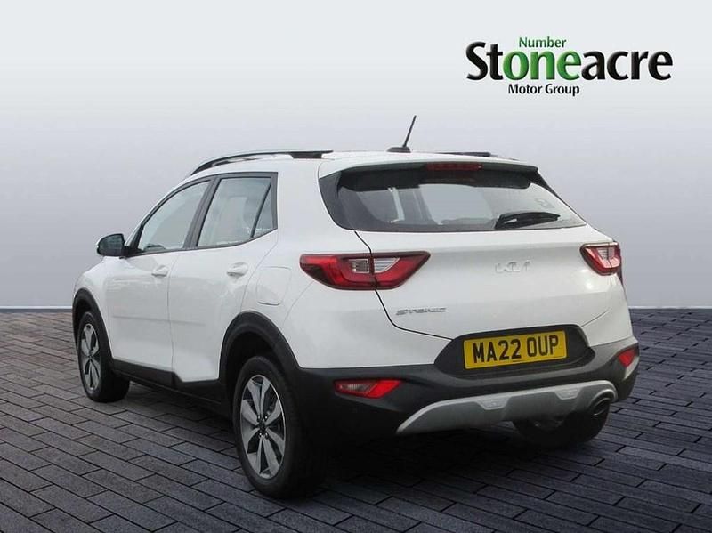 Used Kia Stonic 100 HP (73 kW) 2022 White SUV
