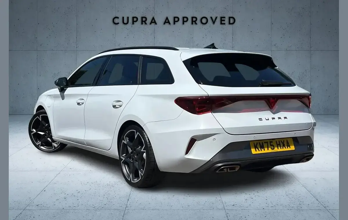 New Cupra Leon VZ1 267 HP (196 kW) 2025 White Estate