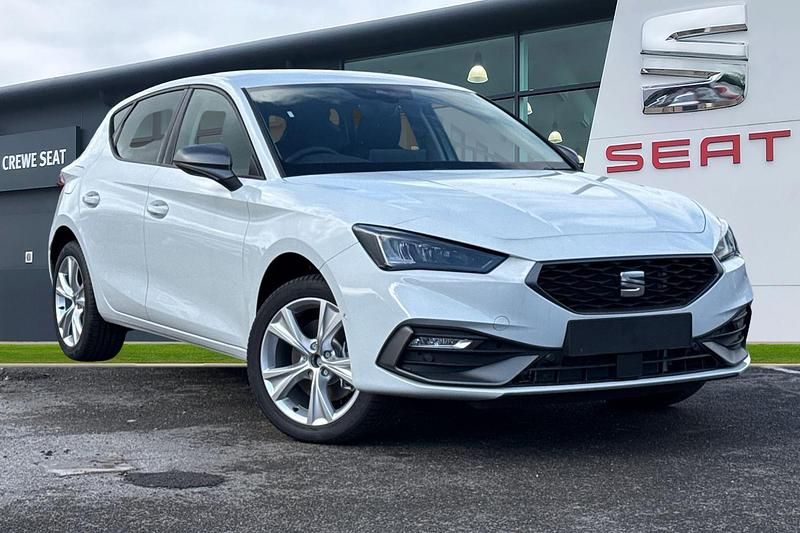White New 2025 Seat Leon FR Hatchback | £27,990 (Expensive) - Image 1/4