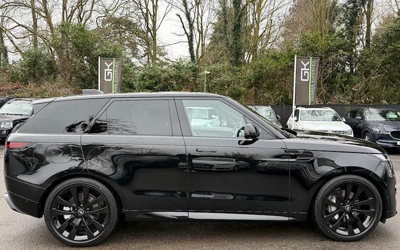 Used Land Rover Range Rover Sport 300 HP (220 kW) 2025 Black SUV