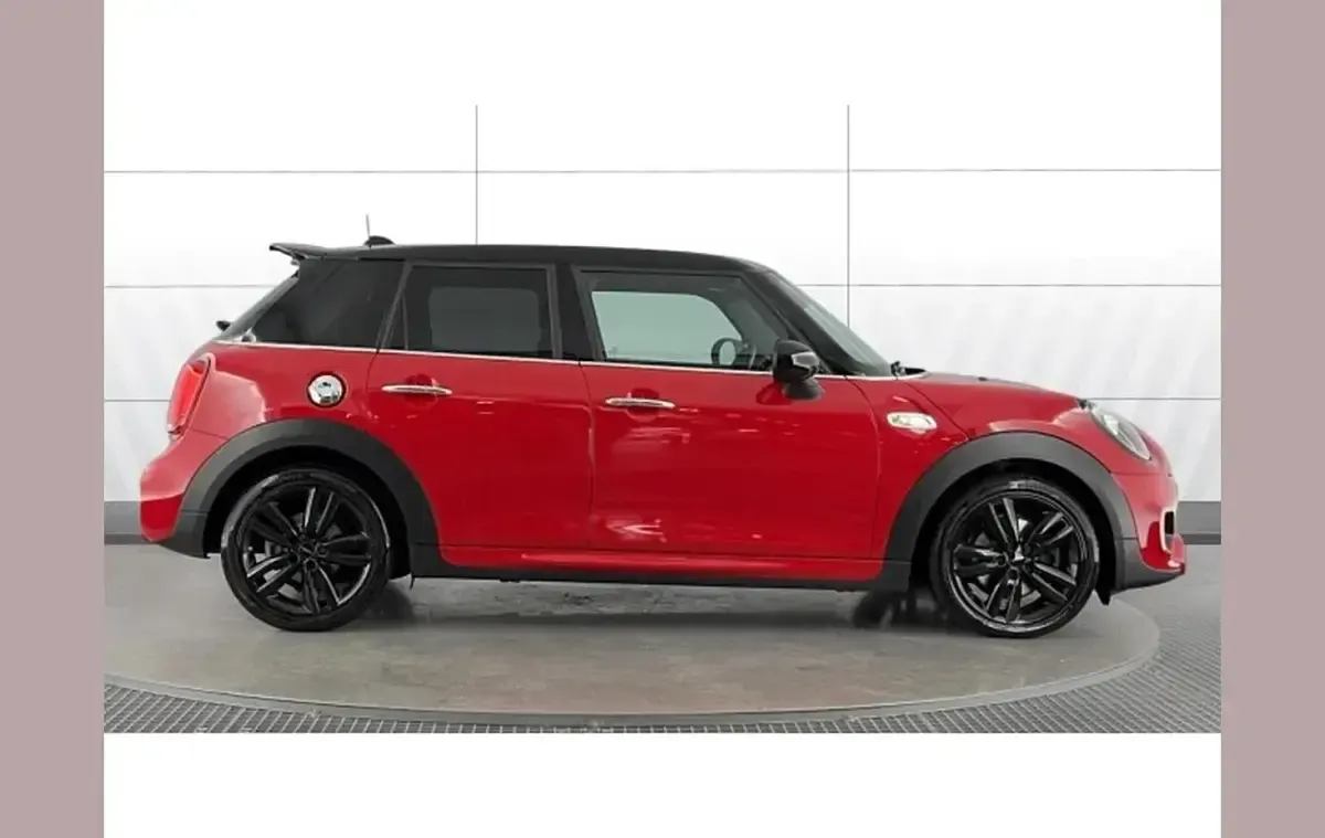 Used Mini Cooper S Hatch 192 HP (141 kW) 2018 Red Hatchback