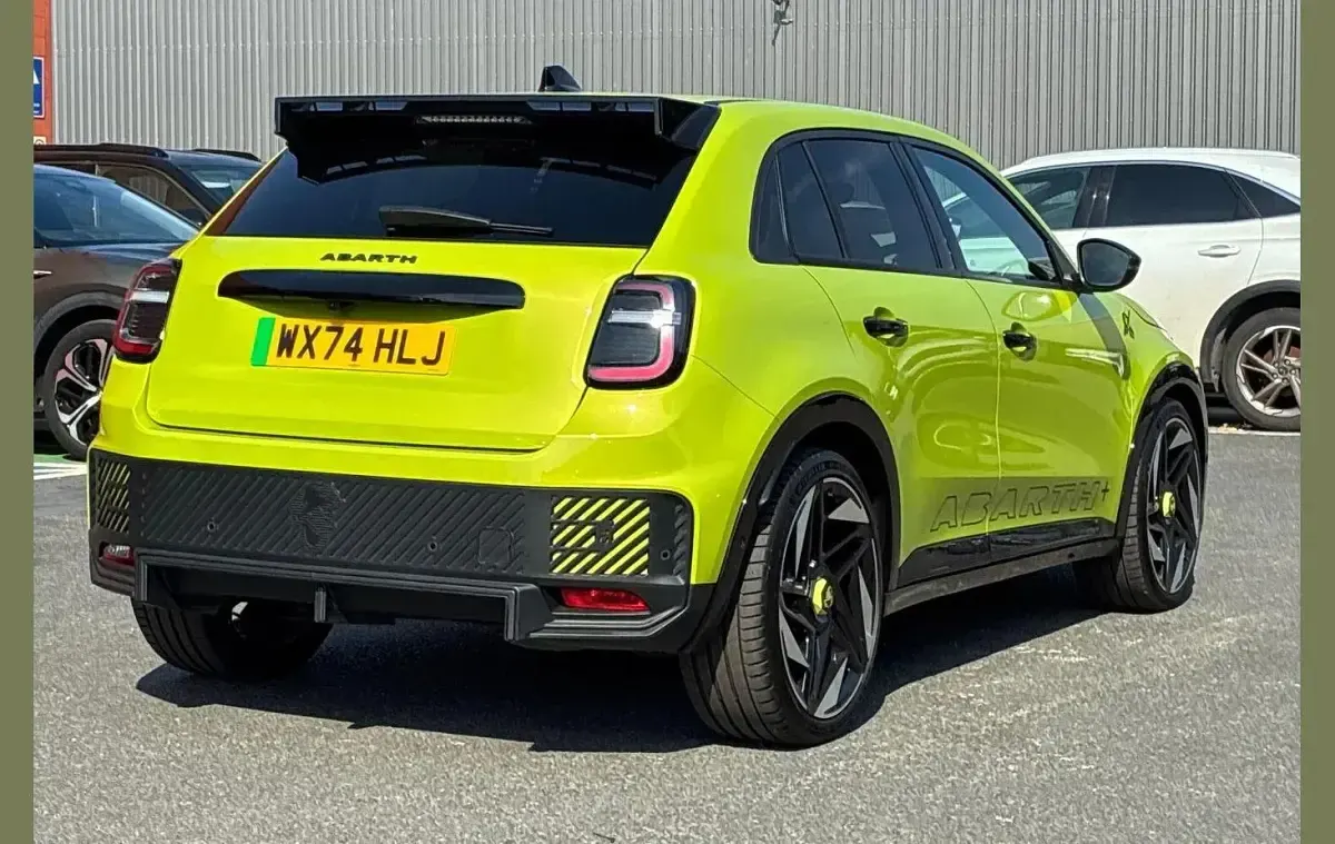 Used Abarth 600 Scorpionissima 206 kW (281 HP) 2025 Green SUV