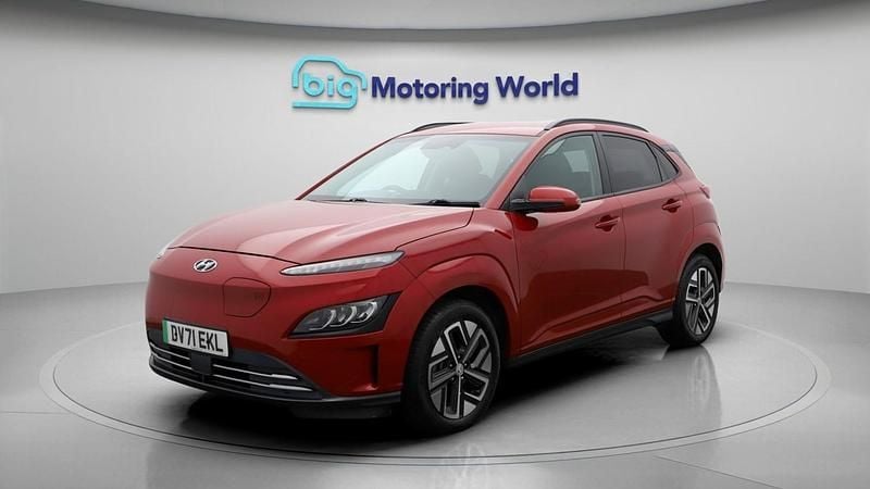 Used Hyundai Kona Premium 100 kW (136 HP) 2021 Red SUV