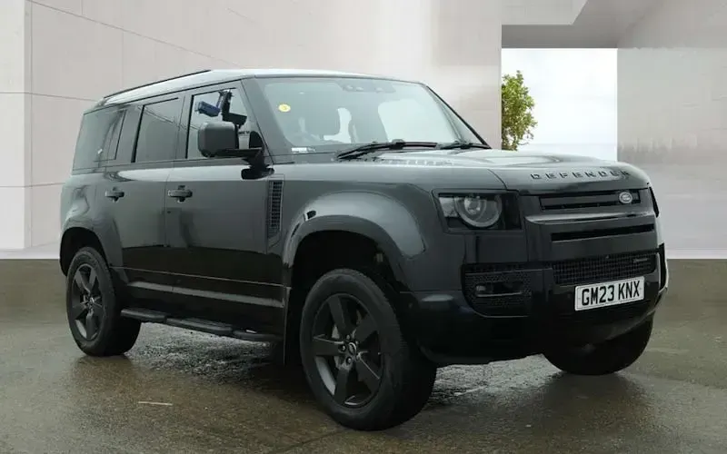 Used Land Rover Defender HSE Dynamic 404 HP (297 kW) 2023 SUV