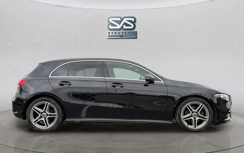 Used Mercedes A180 Executive 116 HP (85 kW) 2019 Black Hatchback