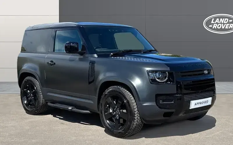 Usado Land Rover Defender 75th Limited Edition 300 HP (220 kW) 2023 SUV