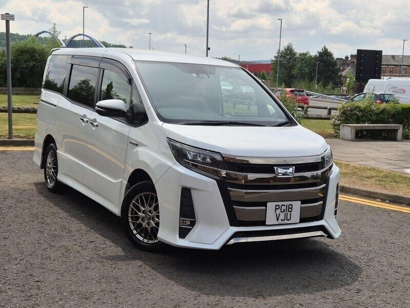 White Used 2025 Toyota Noah MPV | £15,995 - Image 1/4