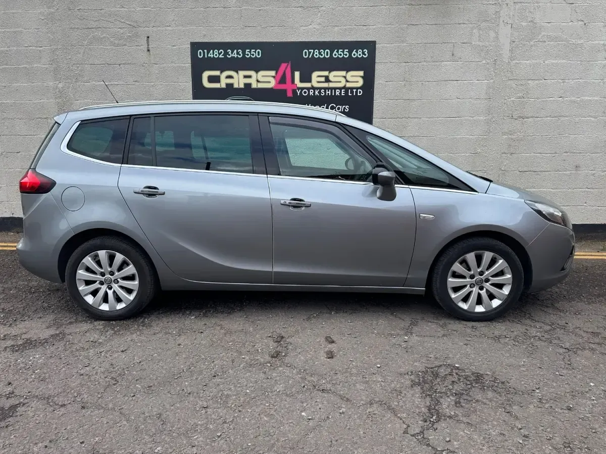 Used Vauxhall Zafira 170 HP (125 kW) 2013 Silver MPV