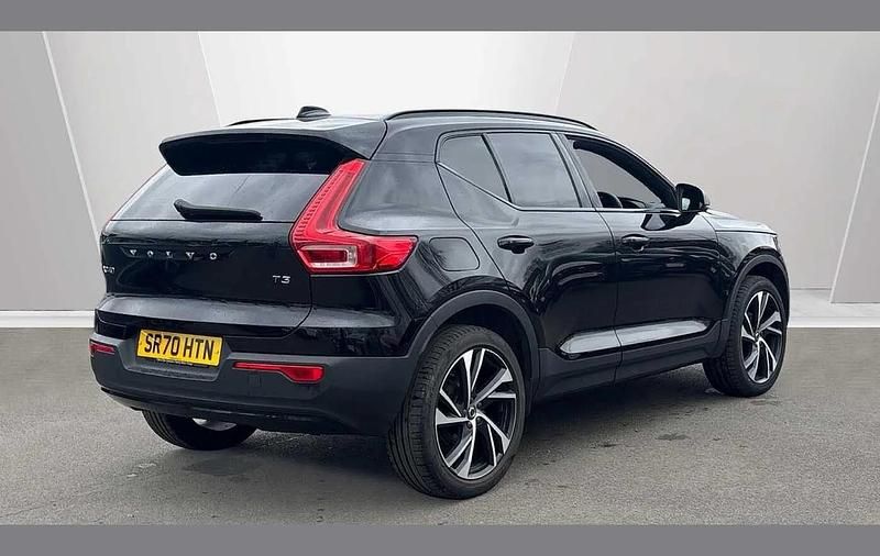 Used Volvo XC40 R-Design Pro 161 HP (118 kW) 2021 Black SUV