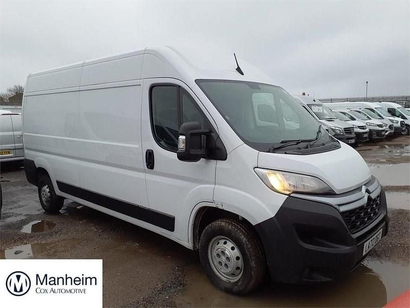 White Used 2023 Citroën Relay Van | £12,450 (Super price) - Image 1/2