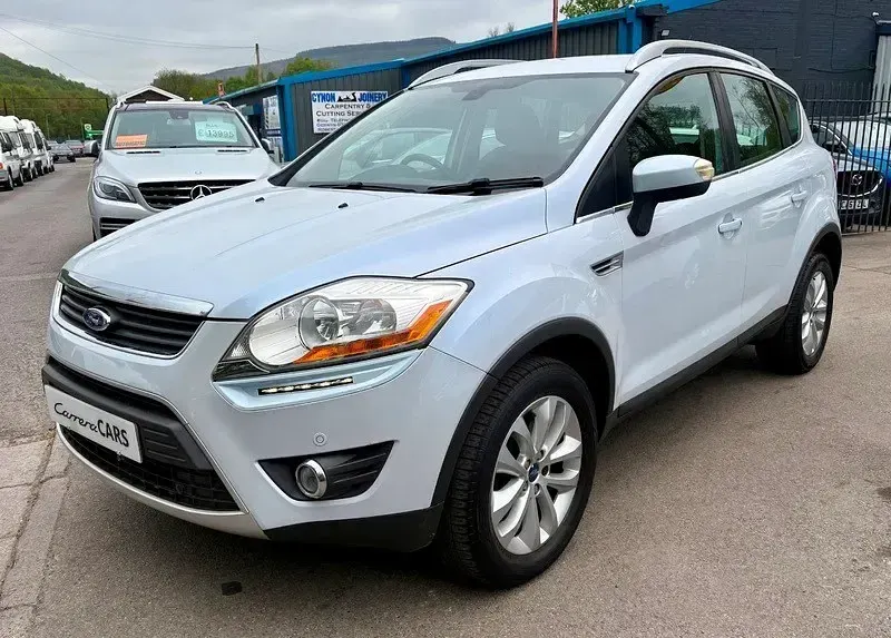 Begagnad Ford Kuga Titanium 2011 Vit SUV