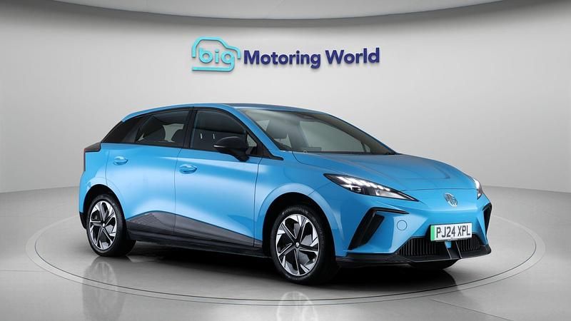 Used MG MG4 EV SE 147 kW (201 HP) 2024 Blue Hatchback