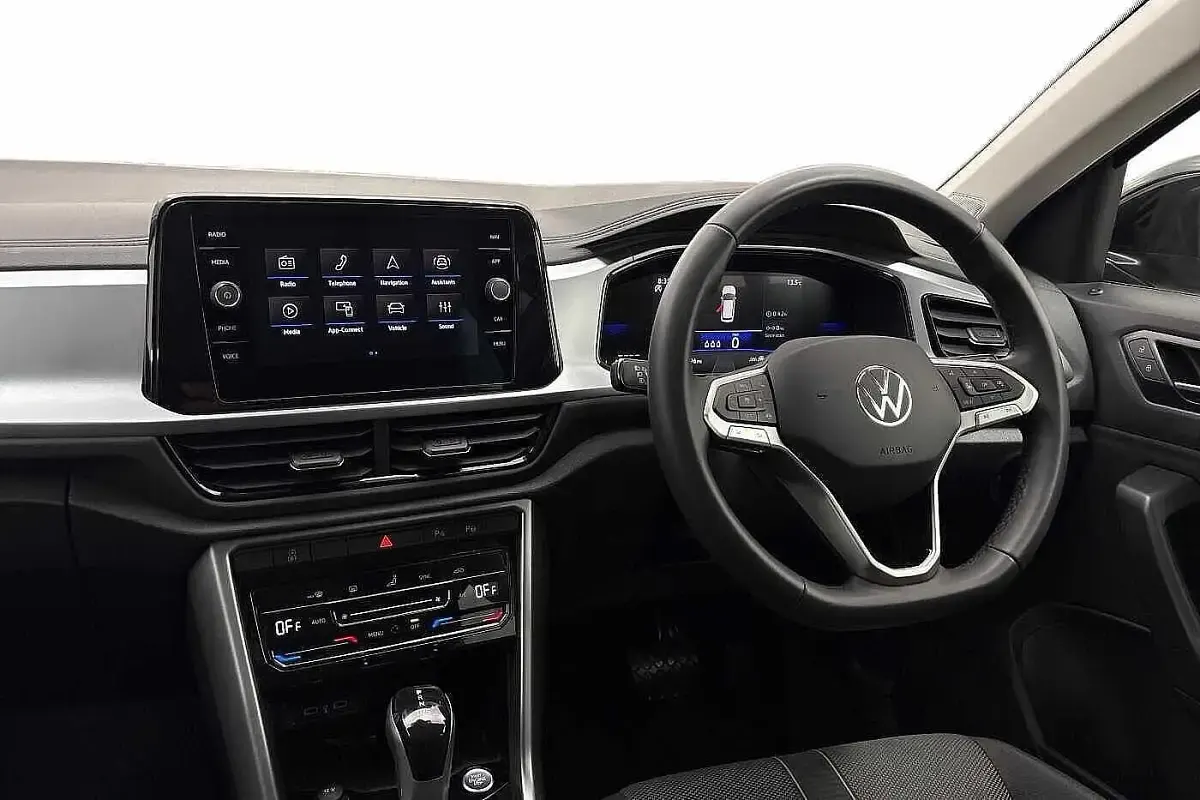 Used VW T-Roc Match 150 HP (110 kW) 2025 Black SUV