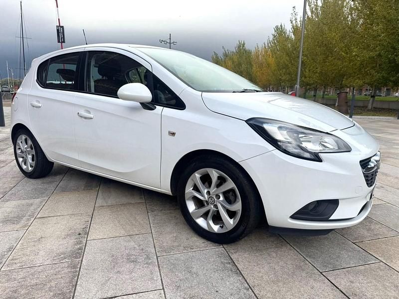 White Used 2015 Vauxhall Corsa Excite Hatchback | £4,790 (Fair price) - Image 1/4
