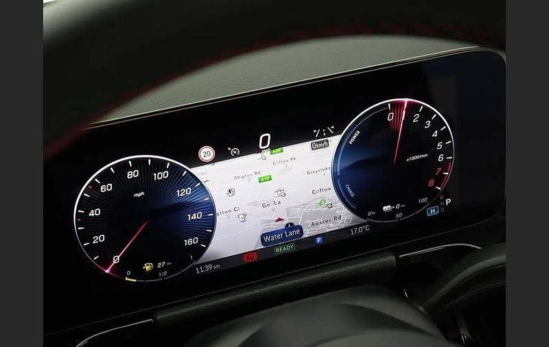 Used Mercedes GLA250 Executive 214 HP (157 kW) 2025 Black SUV