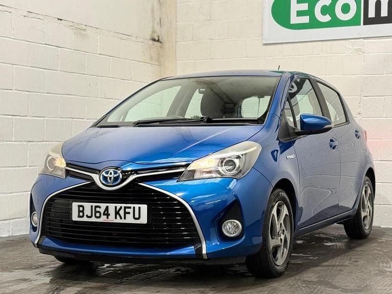Used Toyota Yaris Hybrid 2014 Blue Hatchback