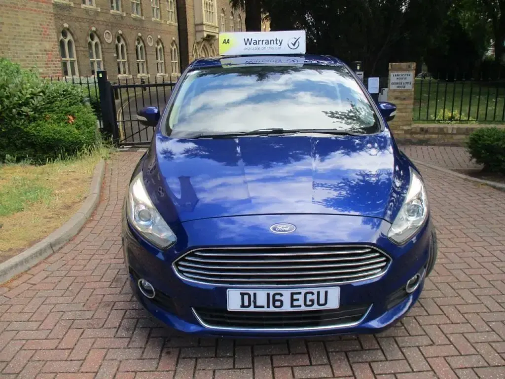 Used Ford S-MAX Titanium 2016 Blue MPV