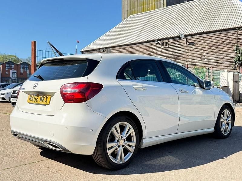 Used Mercedes A180 Premium 2016 White Hatchback