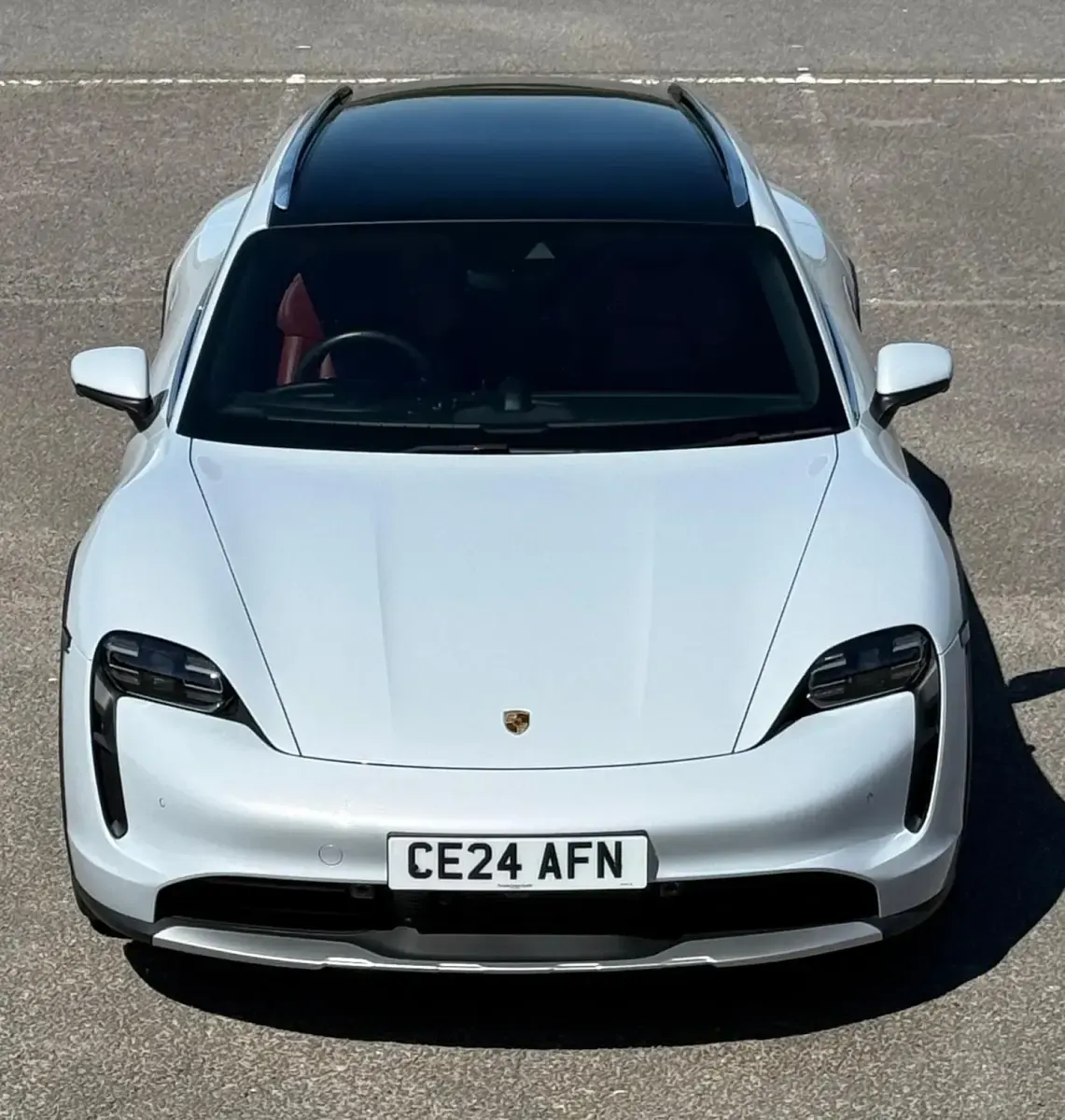Używany Porsche Taycan 419 kW (571 KM) 2024 Szary Kombi