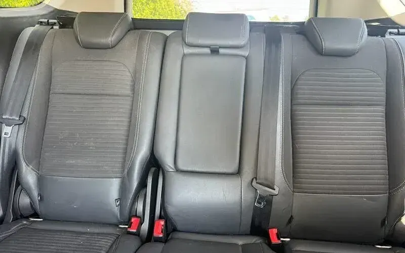 Usado Ford Kuga Titanium 150 HP (110 kW) 2017 Azul SUV