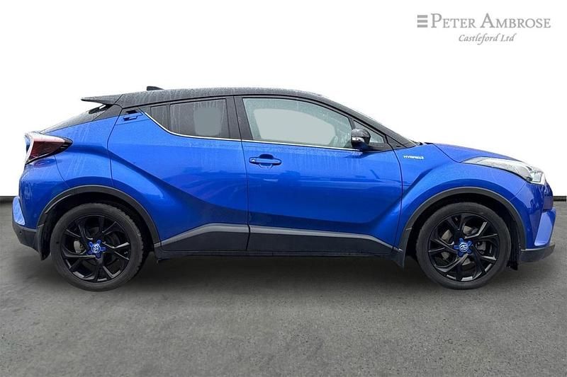 Used Toyota C-HR 120 HP (88 kW) 2019 Blue SUV