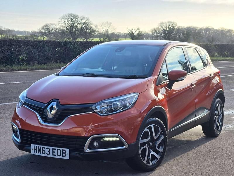 Orange Used 2013 Renault Captur Dynamique SUV | £4,495 (Fair price) - Image 1/4