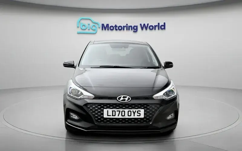 Używany Hyundai i20 Premium SE 120 KM (88 kW) 2020 Czarny Hatchback