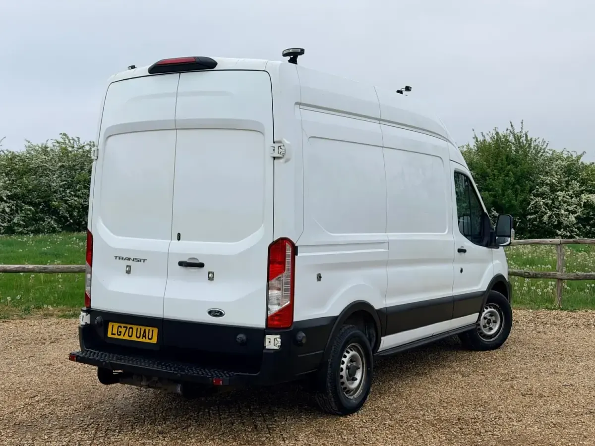 Begagnad Ford Transit 130 HK (95 kW) 2020 Vit Van