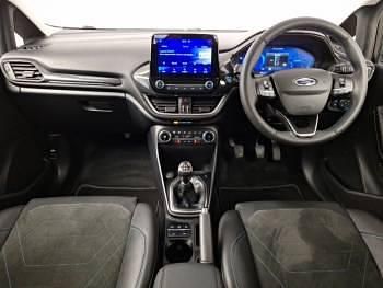 Begagnad Ford Fiesta Active X 125 HK (91 kW) 2023 Svart Halvkombi