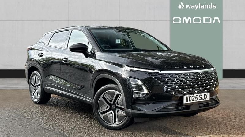 Black New 2025 Omoda 5 SUV | £22,490 (Good price) - Image 1/4