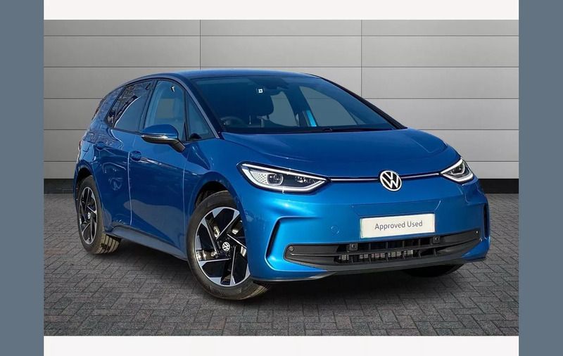Blue Used 2025 VW ID.3 Pro Hatchback | £25,500 - Image 1/4