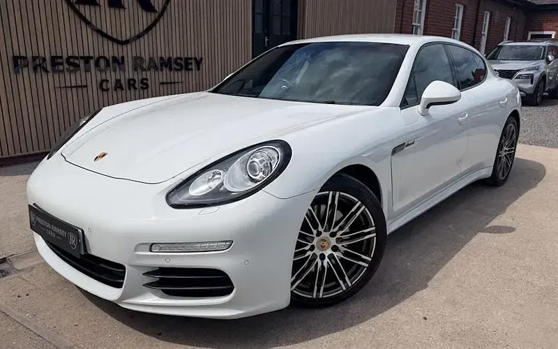 Used Porsche Panamera 300 HP (220 kW) 2015 Hatchback