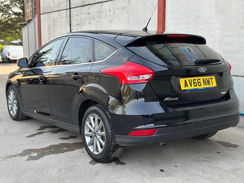 Used Ford Focus Titanium 2016 Black Hatchback