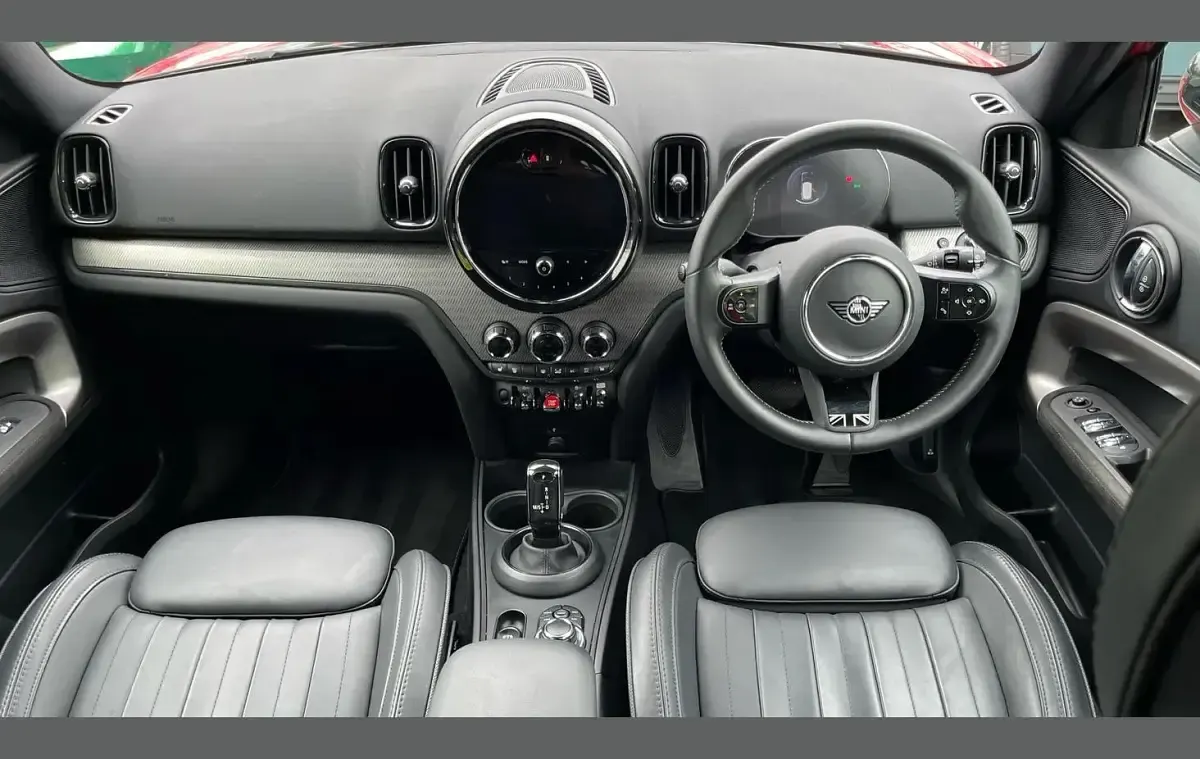 Used Mini Cooper Countryman Exclusive 134 HP (98 kW) 2023 Red SUV