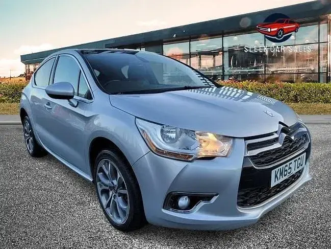 Used DS Automobiles DS4 120 HP (88 kW) 2015 Silver Hatchback