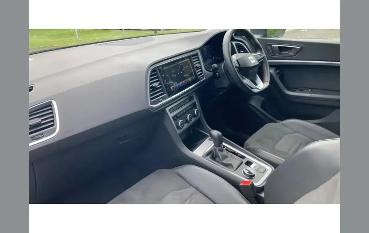 Second-hand Seat Ateca FR 150 CP (110 kW) 2024 Negru SUV