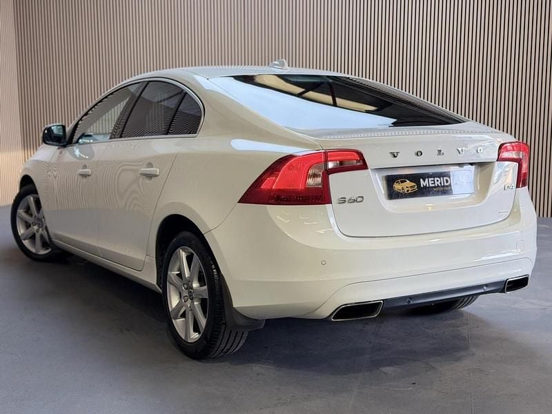 Used Volvo S60 SE Lux 181 HP (133 kW) 2015 Sedan