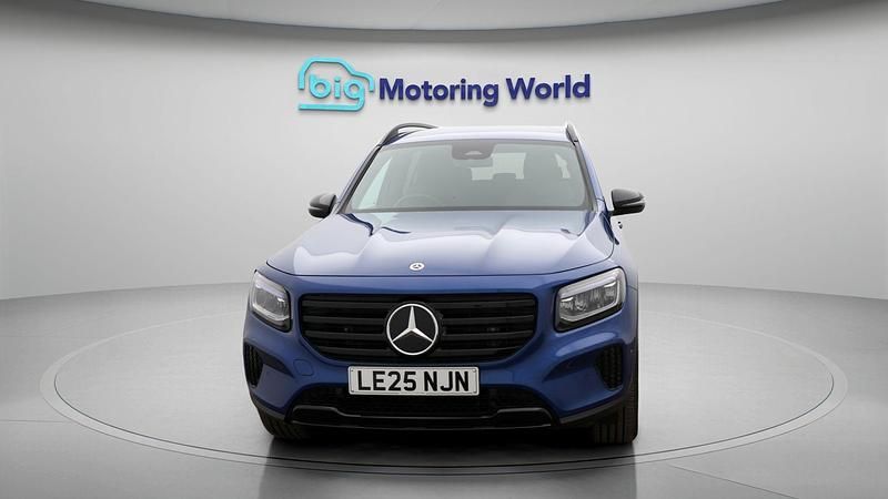 Używany Mercedes GLB200 Executive 163 KM (119 kW) 2025 Niebieski SUV