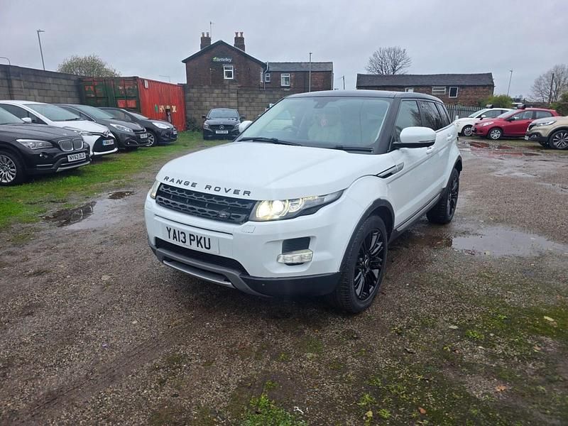 Used Land Rover Range Rover evoque Prestige 2013 White Estate