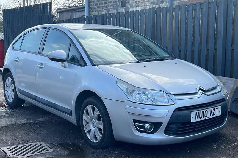 Used Citroën C4 VTR Sport 110 HP (80 kW) 2010 Silver Hatchback