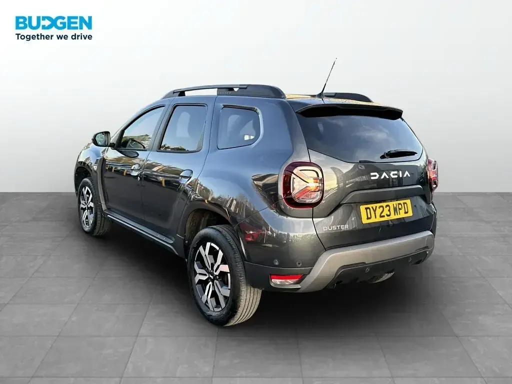 Begagnad Dacia Duster Journey 130 HK (95 kW) 2023 Grå SUV