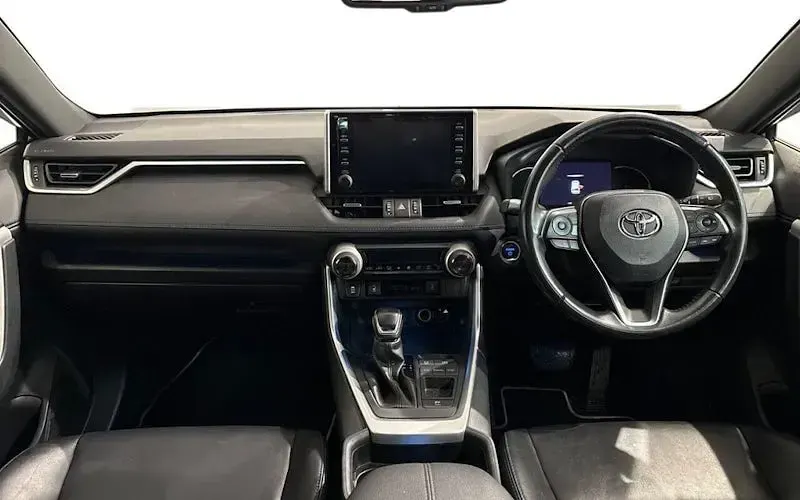 Used Toyota RAV4 Hybrid 218 HP (160 kW) 2019 Black SUV