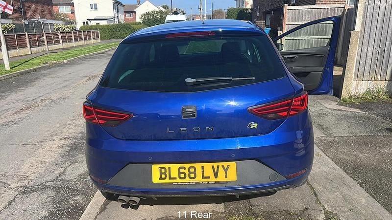 Used Seat Leon FR Sport 190 HP (139 kW) 2019 Blue Hatchback